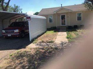 101 N 3rd St, Vega, TX 79092