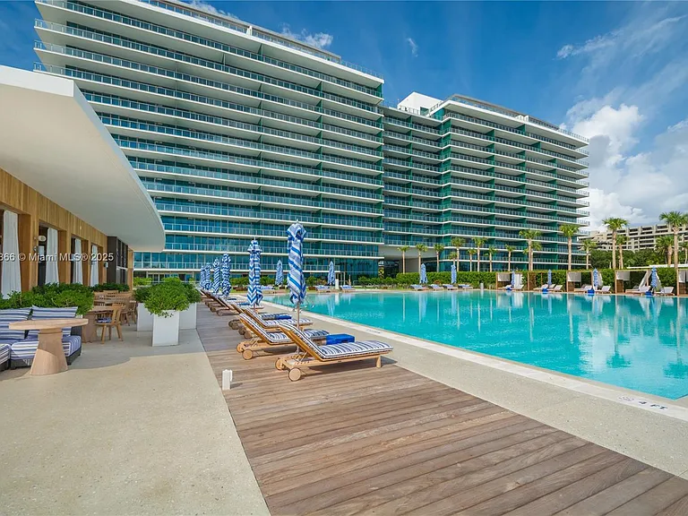 360 Ocean Dr #905S — Photo 35