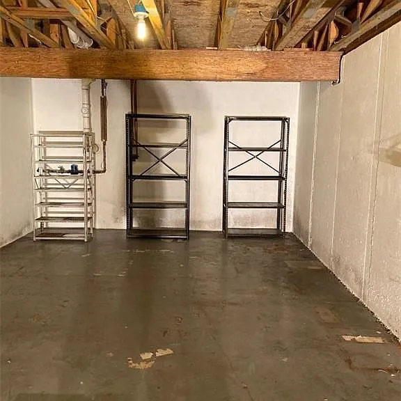 33 Marion Dr — Photo 15