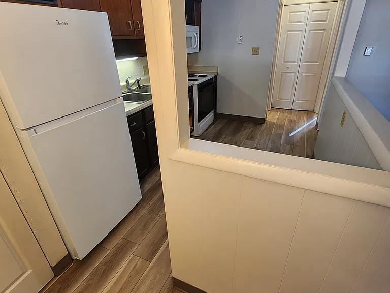 4510 W Washington St #102 — Photo 2