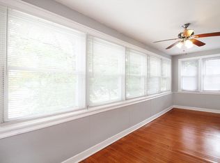 16 Iowa St., Oak Park, IL 60302