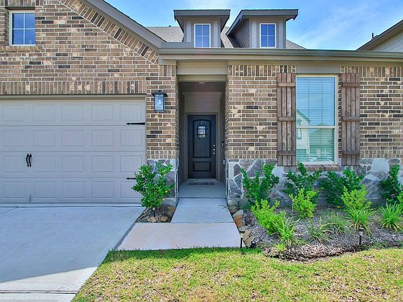 3rd image of 15818 Dove Hollow Dr #0