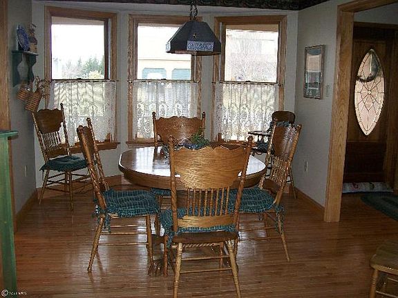 4th image of 17735 Bluebell Dr