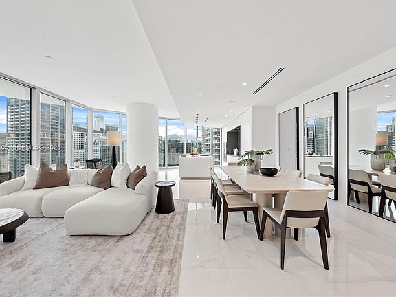 2nd image of 300 Biscayne Boulevard Way Unit 3407