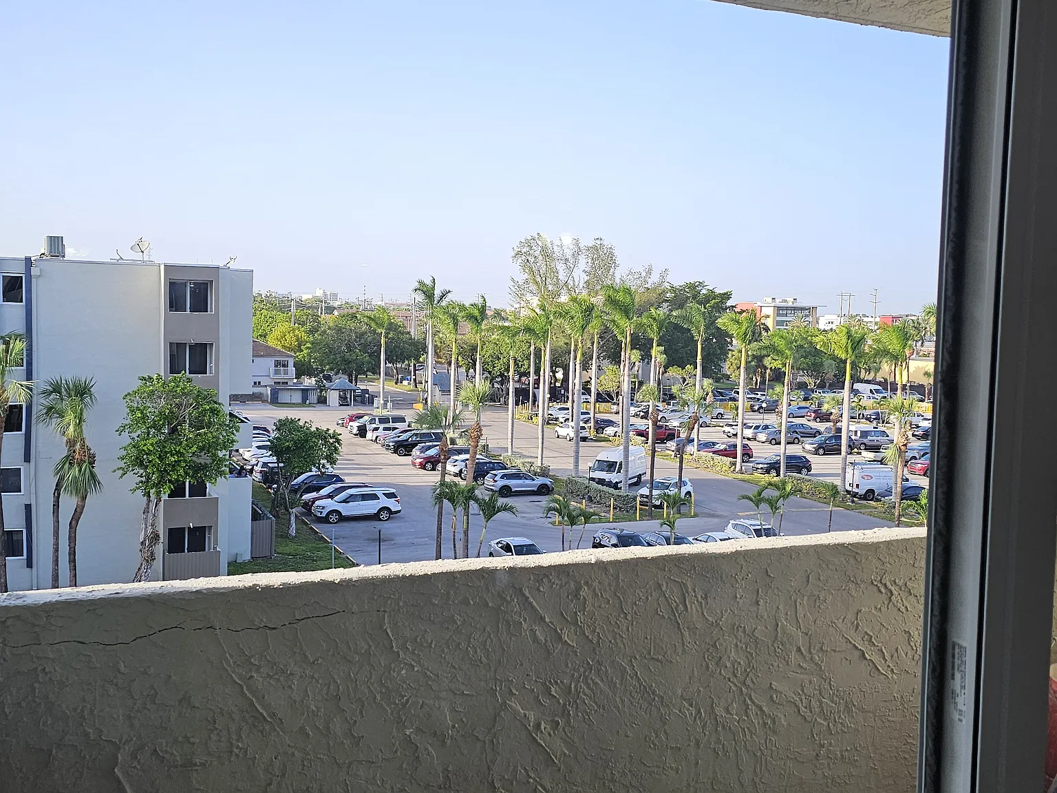 2 bed, 960 sqft, $2,300 — Photo 3