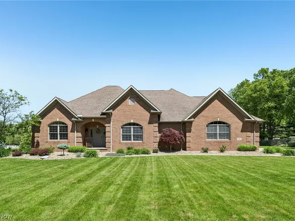 6395 Great Court Cir NW, Massillon, OH 44646