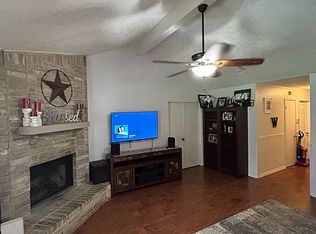 8 Sarita Rd, Angleton, TX 77515