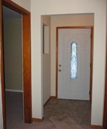 5th image of 1633 Twin Oaks Dr
