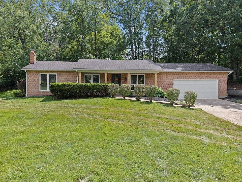 1st image of 726 Camelot Estates Dr