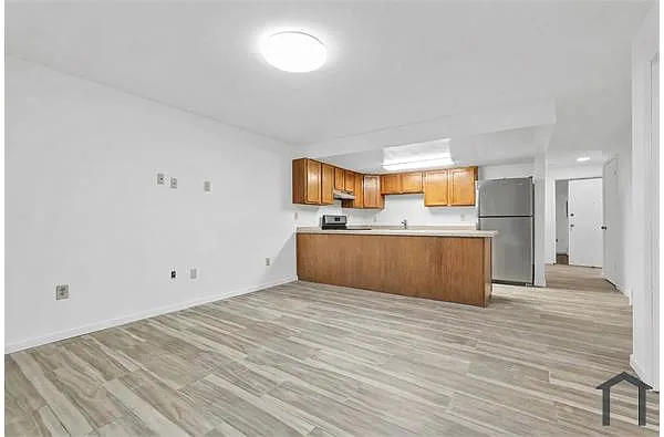 Building Photo - 1398 Fulton Ave #1