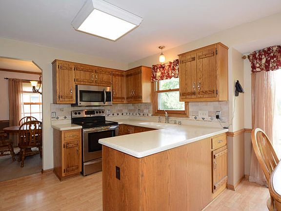 2nd image of N106W17024 Juniper Dr