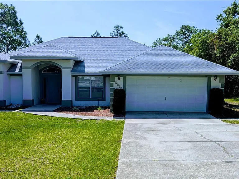 4565 N Allamandra Dr — Photo 1