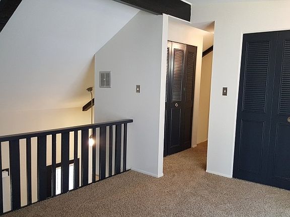 3rd image of 325 E 6th St APT 8