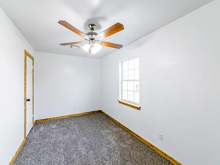 412 N Ripley Rd — Photo 16