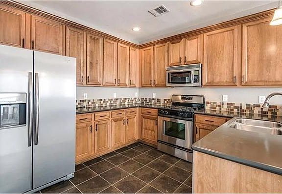 4th image of 5730 Grosseto Dr