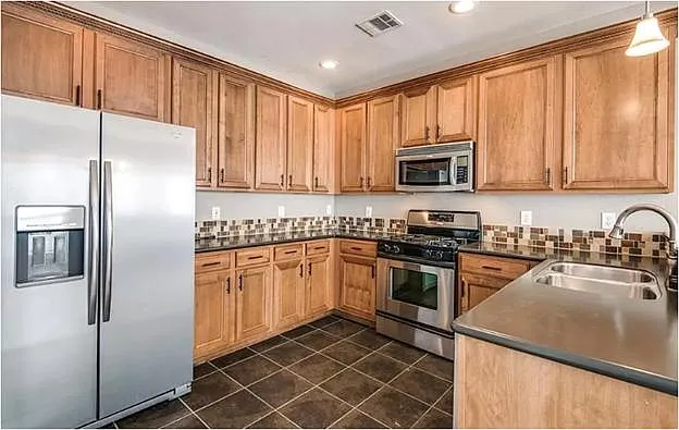 5730 Grosseto Dr — Photo 4