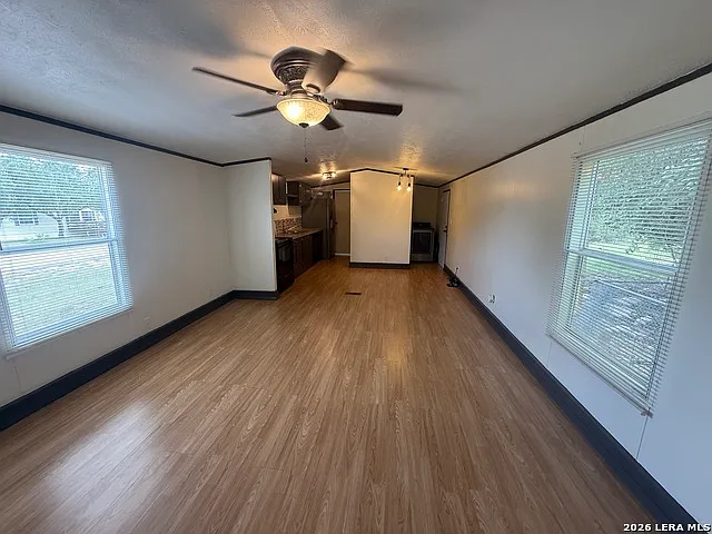 592 Private Road 1508 — Photo 4