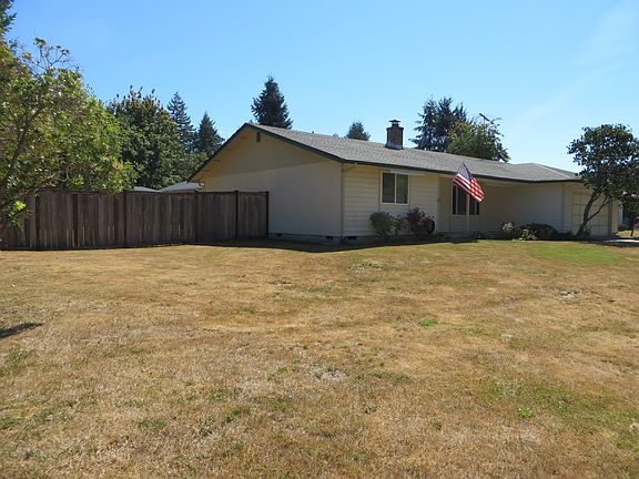 3rd image of 3404 Stikes Dr SE