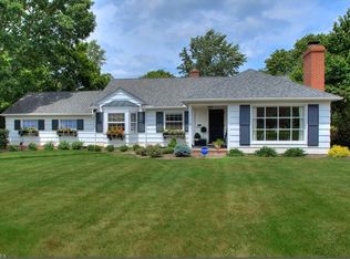 24151 Hazelmere Rd, Shaker Heights, OH 44122