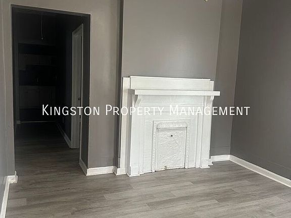 3rd image of 654 Elm Tree Ln