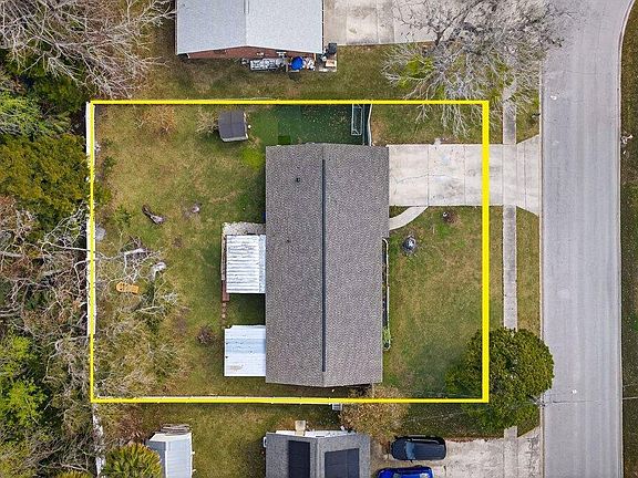 3rd image of 775 Bennett Rd