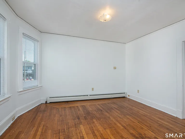 333 E Center St — Photo 13