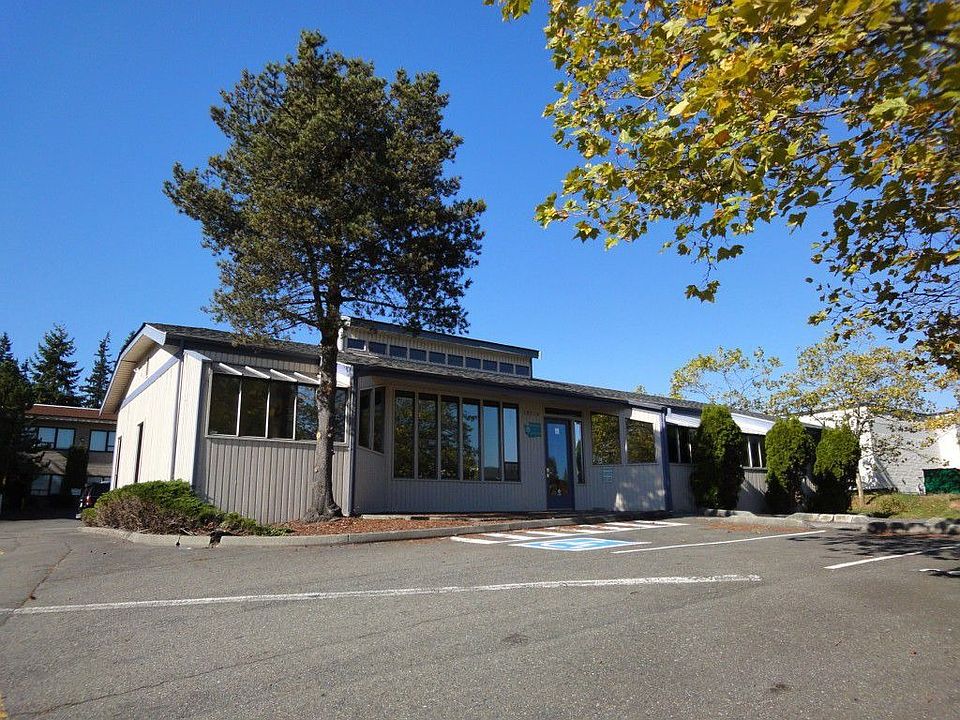 2nd image of 18710 33rd Ave W
