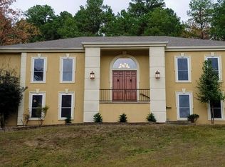 4 Lorian Dr, Little Rock, AR 72212