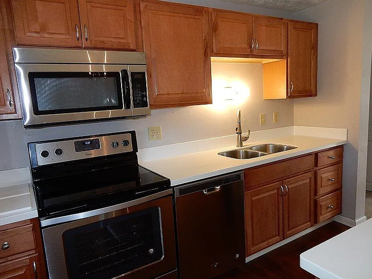 5067 Carter Ct — Photo 6