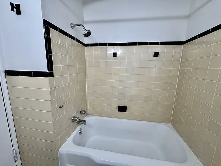 3534 Bowen Rd #1 — Photo 14