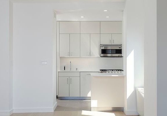 3rd image of 1239 Madison Ave #23A