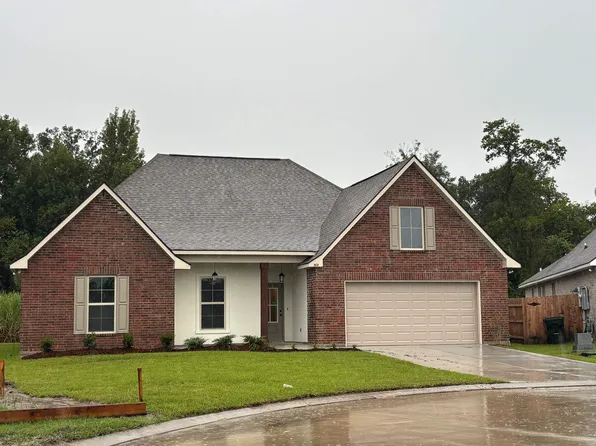 369 Stack Dr, Thibodaux, LA 70301