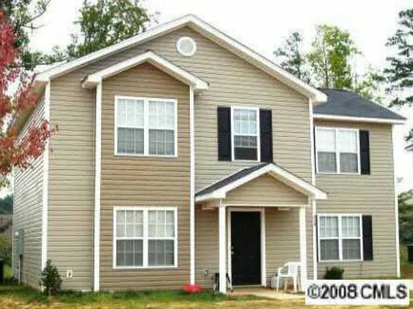 830 Oakshire Cres, Charlotte, NC 28214