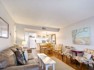 600 Butler Ave APT 3, Saint Simons Island, GA 31522