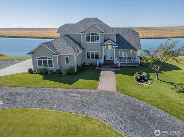 9486 NE Stonecrest Road, Moses Lake, WA 98837
