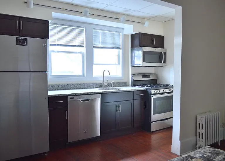 115 Comstock Ave #4 — Photo 1