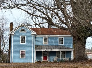 10740 Woods Cross Rd, Gloucester, VA 23061