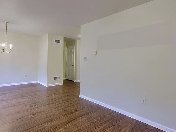 5th image of 598 Wood Duck Dr