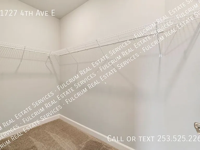 11727 4th Ave E — Photo 15