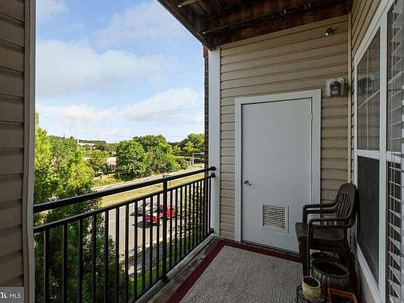 5th image of 3830 Lightfoot St Unit 326
