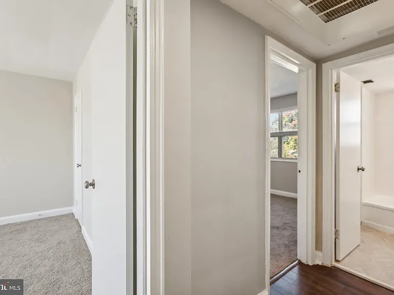 1112 Savannah St SE #31 — Photo 14