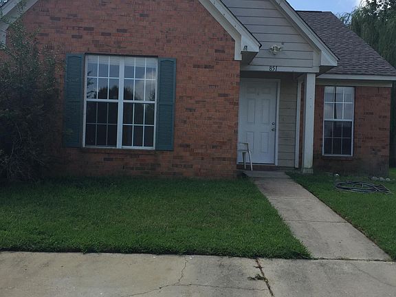 2nd image of 851 Burton Ln