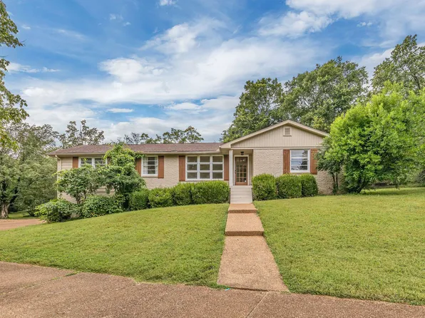 4413 Farriswood Dr, Nashville, TN 37204