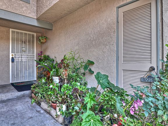 4th image of 5577 Pioneer Blvd APT 16