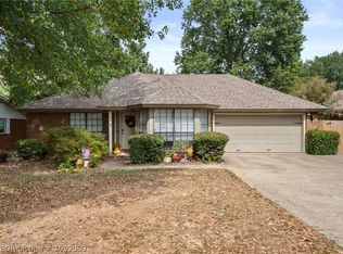 906 Harrell St, Alma, AR 72921