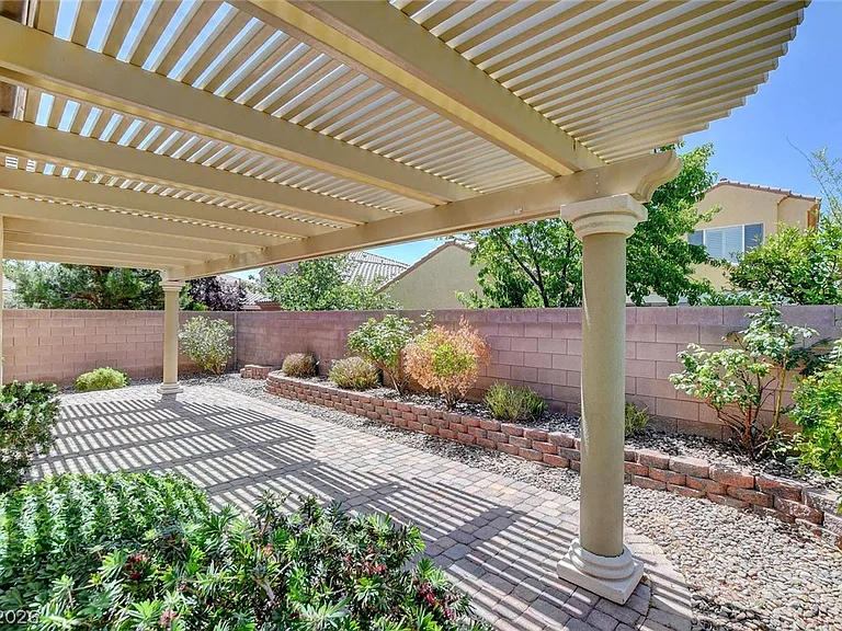 6825 Tarpon Springs Ct — Photo 56