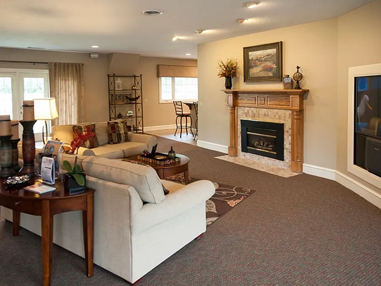 Autumn Creek Apartment Homes — Photo 5