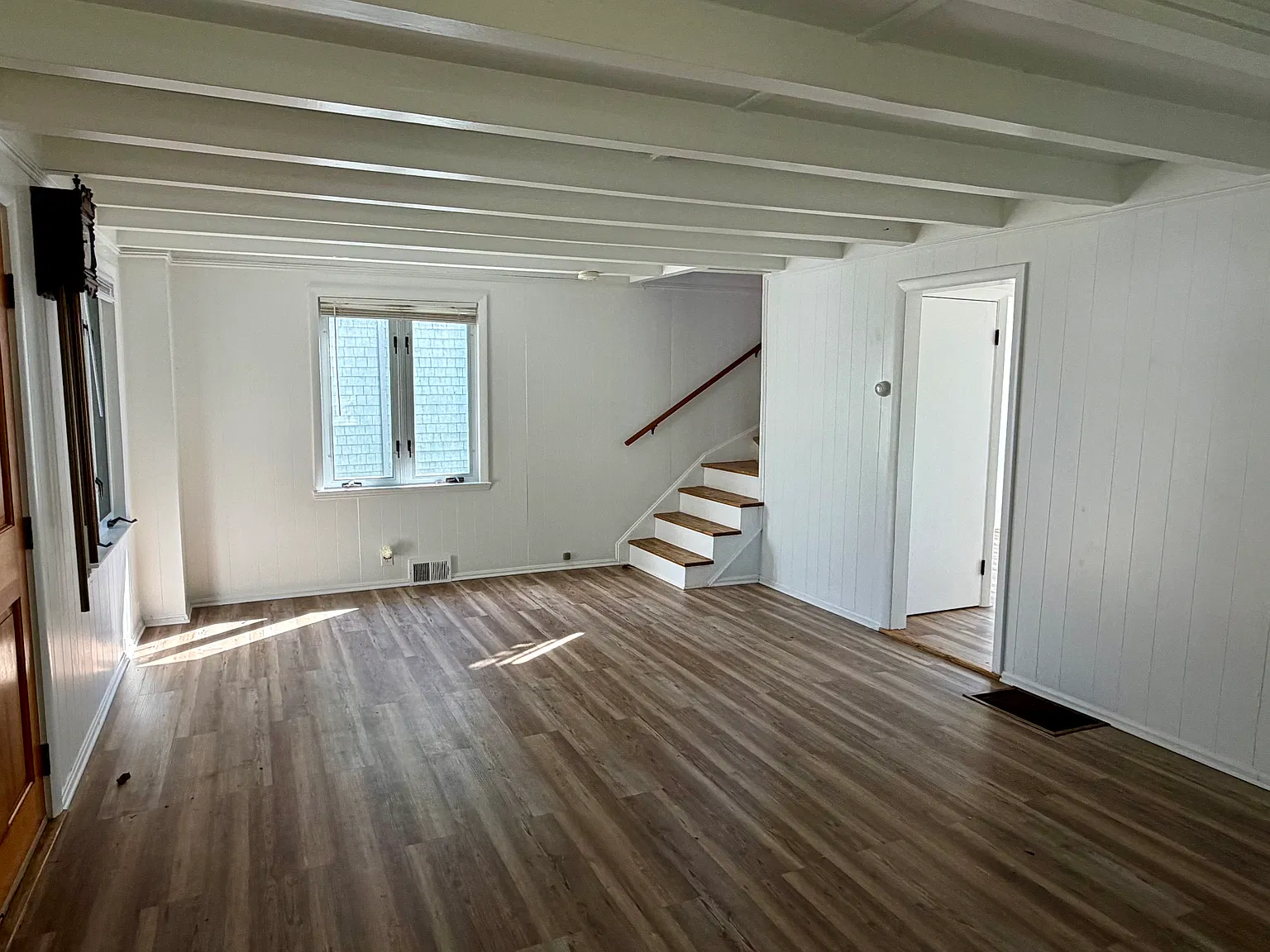 3 bed, 1202 sqft, $3,500 — Photo 4