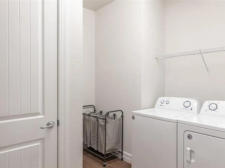 13877 Carlow Park Dr — Photo 18