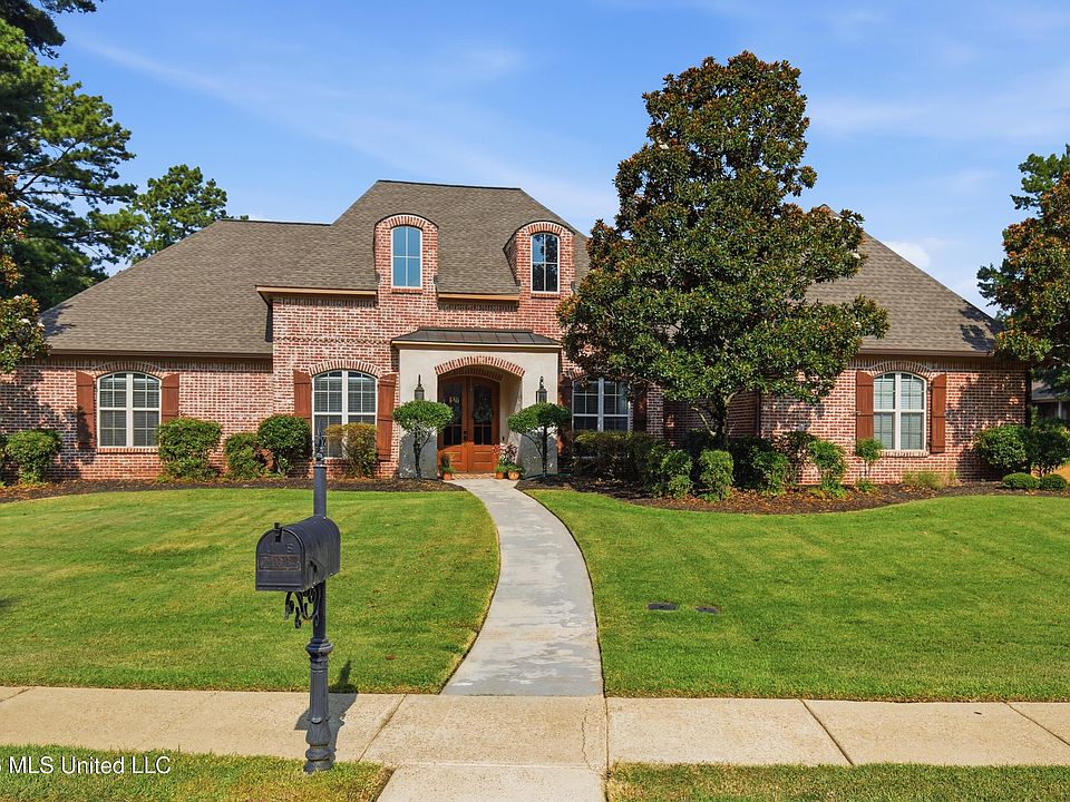 1st image of 403 Laural Ct